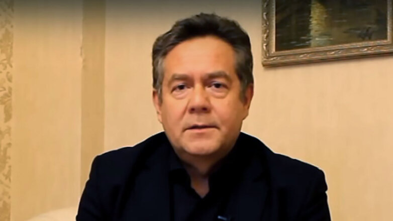 Политолог Платошкин получил пять лет условно и большой штраф