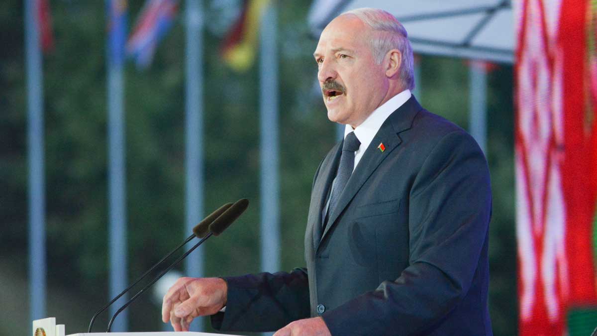 Лукашенко пообещал ЕС проблемы из-за санкций против Белоруссии