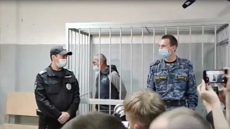 Обстрелявший людей с балкона житель Екатеринбурга арестован