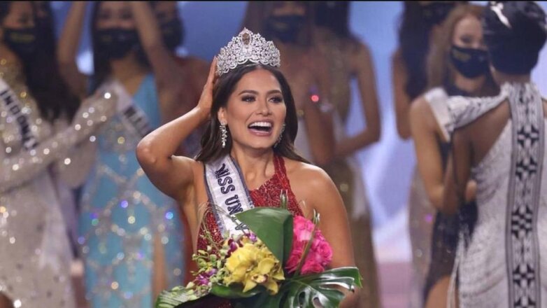 Новой "Мисс Вселенная" стала программистка из Мексики: видео