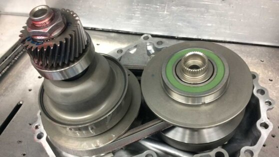 Как часто нужно менять масло в вариаторе, рассказал автоэксперт