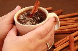 Всего 3 ингредиента: как сделать чай, "сжигающий" жир на животе