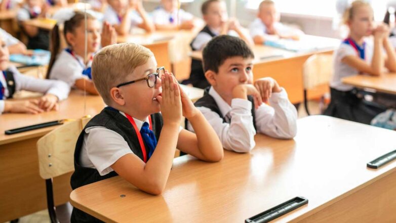Второй иностранный язык больше не будет обязательным в школах России