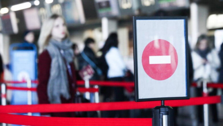 Жителей России предупредили о рисках поездок в "закрытые" страны