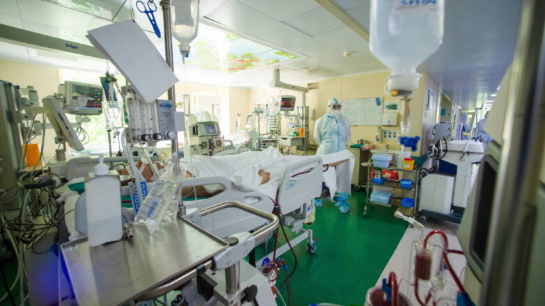 Больница коронавирус палата врач пациенты