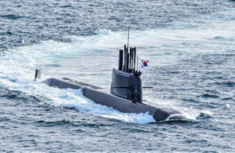 Новая корейская подлодка сможет оставаться под водой три недели