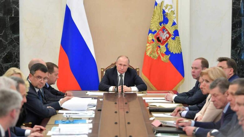 Главную тему совещания Путина с правительством назвали в Кремле