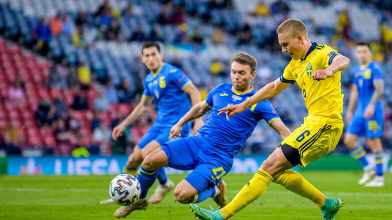 Украина впервые в истории вышла в четвертьфинал Евро-2020, обыграв Швецию