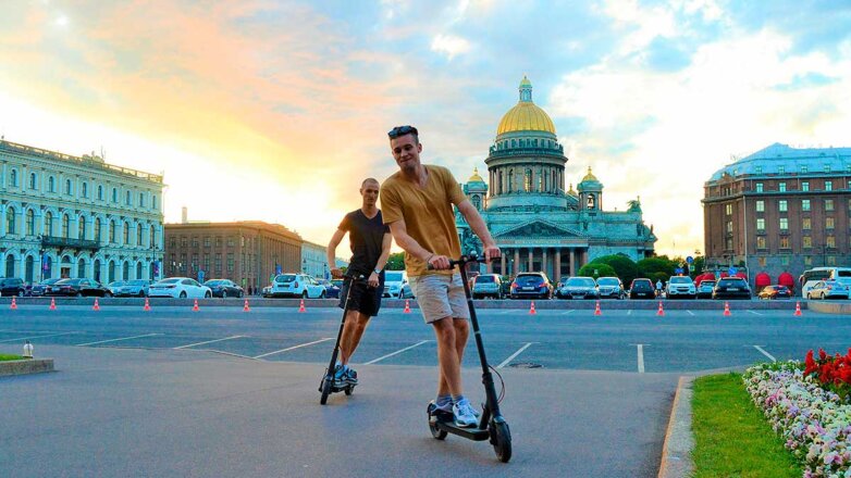 Новые правила пользования электросамокатами разъяснили власти Санкт-Петербурга