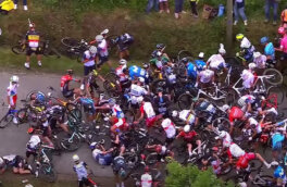 Виновница массового падения велосипедистов Tour de France арестована