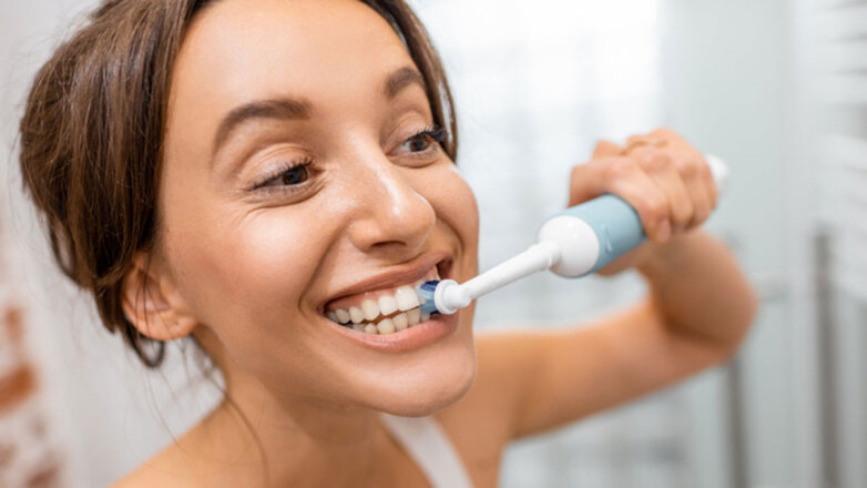 Эксперт назвала 5 здоровых привычек, которые на самом деле вредны для зубов