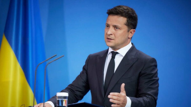 Зеленский поручил ввести ограничения для украинских олигархов за рубежом