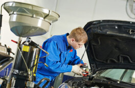 Когда лучше пройти техосмотр: стоит ли автомобилистам следовать графику дилера