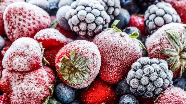 Летний урожай: как правильно заморозить ягоды на зиму