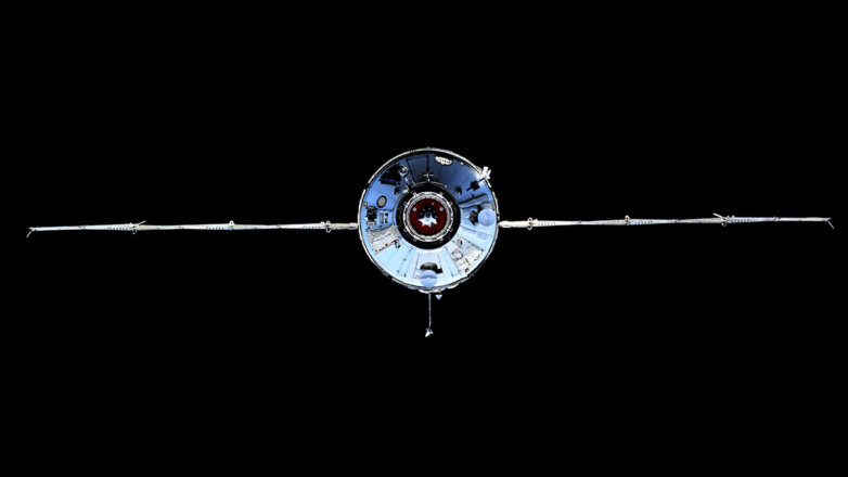 Российские космонавты закончили 8-часовую работу в открытом космосе