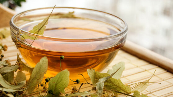 Для кишечника и против тромбов: простой чай оказался одним из самых полезных