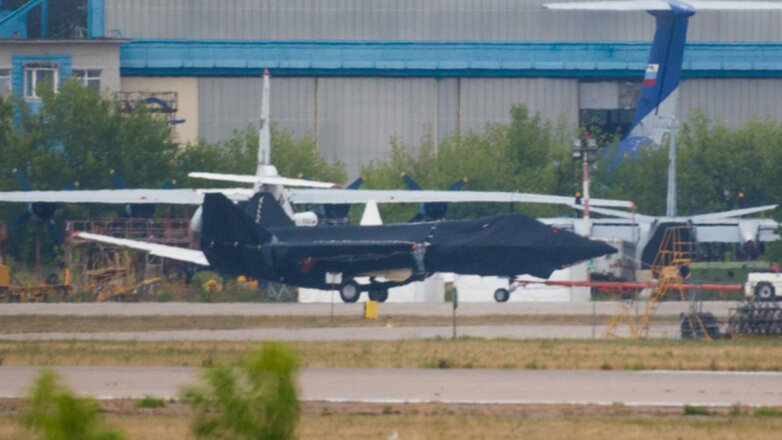 Фото новейшего военного самолета для МАКС-2021 опубликовал "Ростех"
