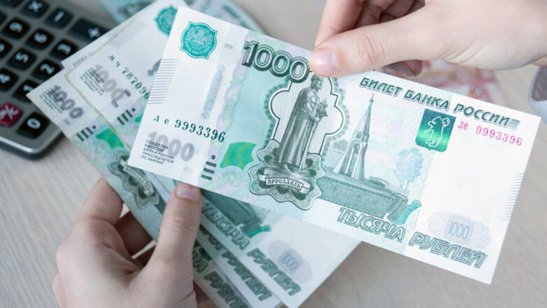 Среднемесячная зарплата россиян может вырасти на 9,1% в 2021 году