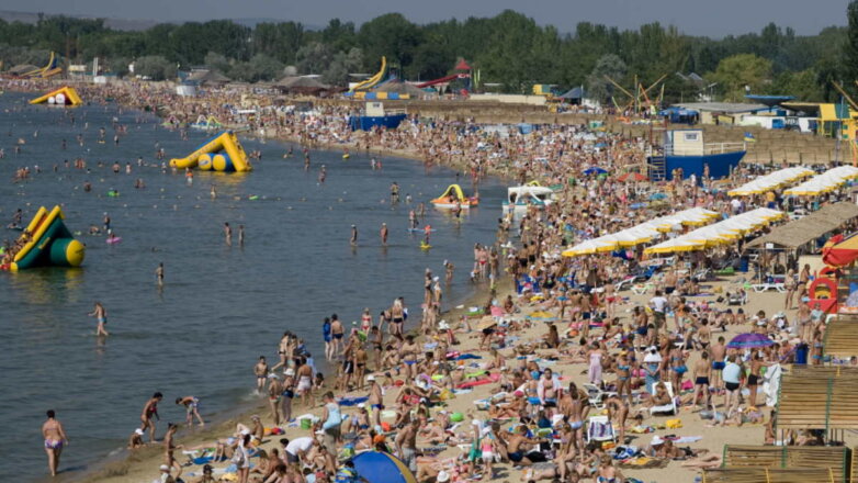 Роспотребнадзор ввел запрет на купание в море в Новороссийске и Анапе