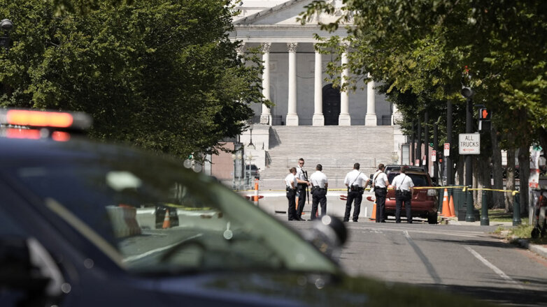 Мужчина пригрозил взорвать бомбу у Капитолия в Вашингтоне