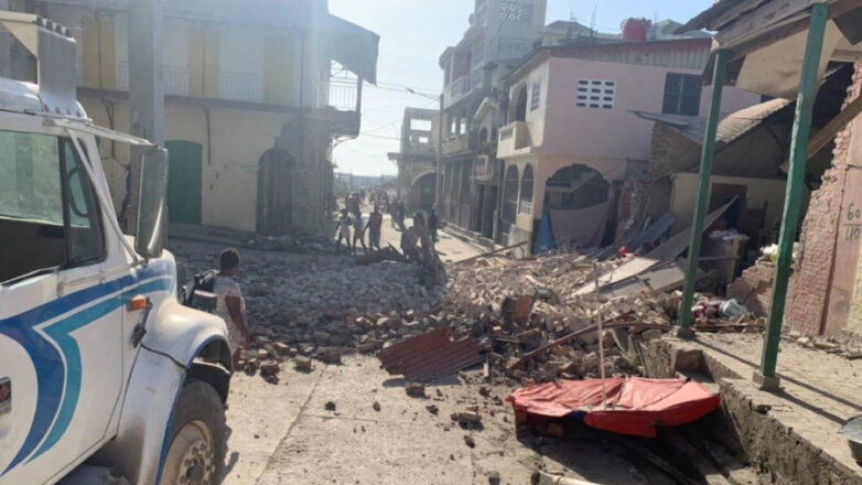 AFP: число погибших при землетрясении на Гаити увеличилось до 1297