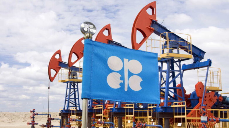 Страны ОПЕК+ обсудят небольшое повышение добычи нефти