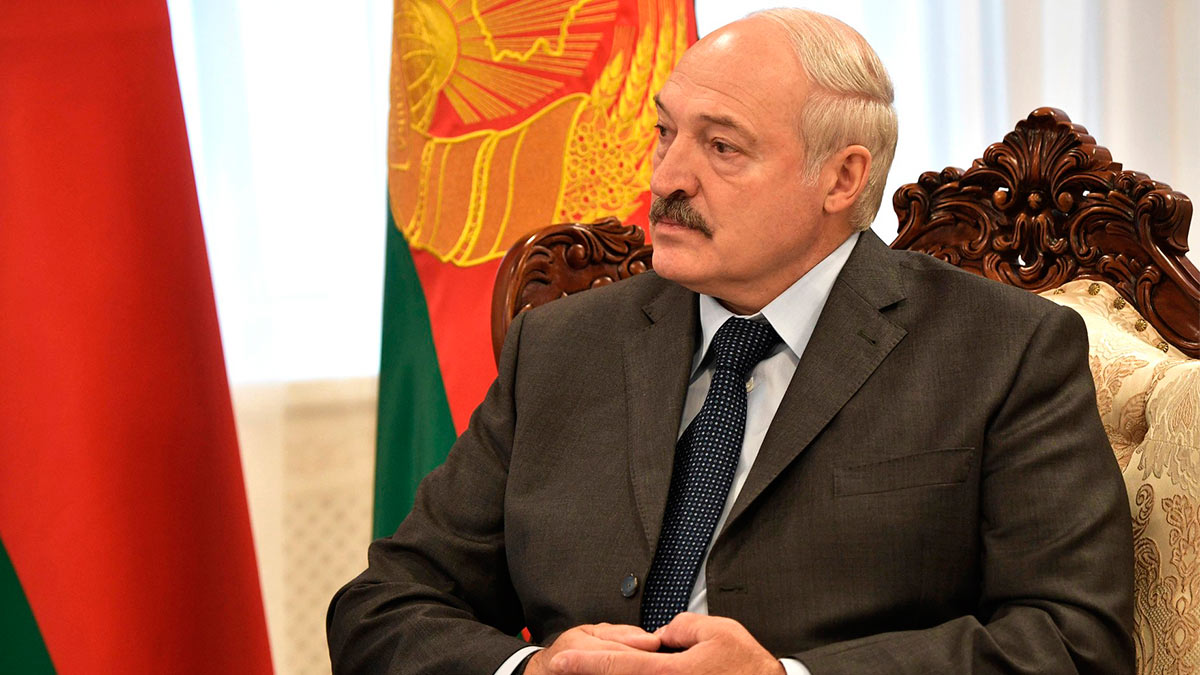 "Придут другие люди": Лукашенко рассказал о передаче власти в Белоруссии