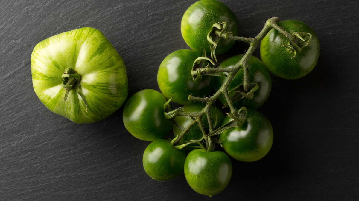 Зеленые помидоры с зеленью и чесноком – рецепт фаршированных томатов