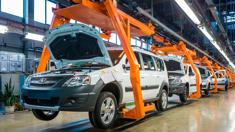 АвтоВАЗ не возобновит производство Lada Largus и Xray на следующей неделе