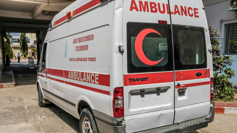 В Турции туристический автобус столкнулся с грузовиком, 2 человека погибли
