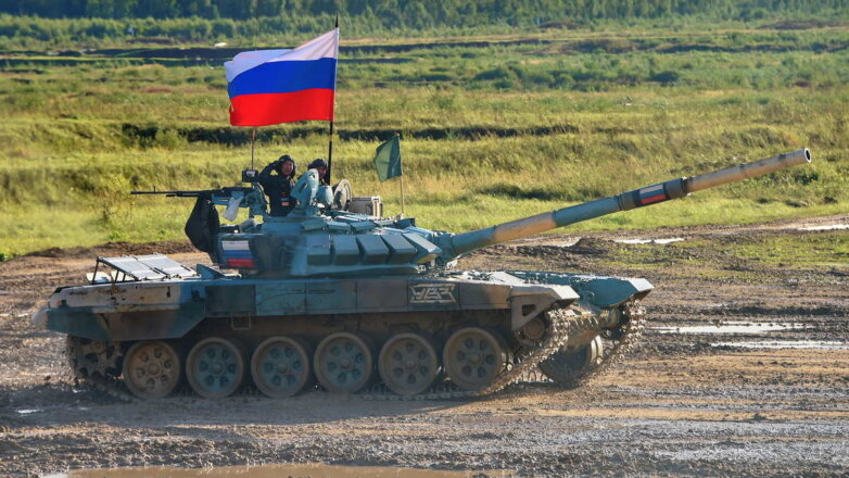 В США показали снимки скопления российских танков "на границе с Украиной"