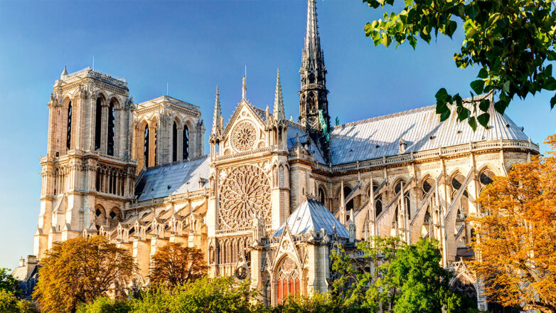 Работы по укреплению сгоревшего в Париже собора Нотр-Дам завершены