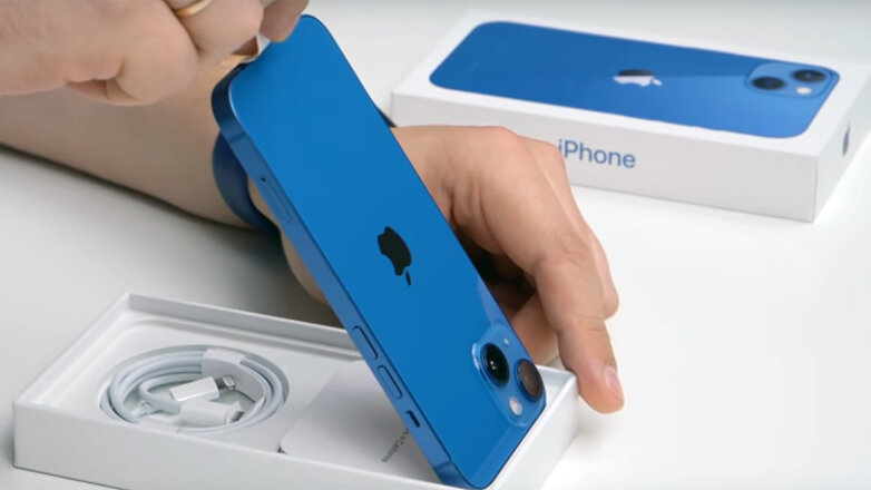 Чем грозит неофициальный ремонт iPhone 13, объяснили владельцам смартфонов