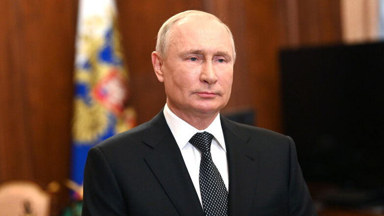 Путин рассказал, кто из его окружения заразился коронавирусом