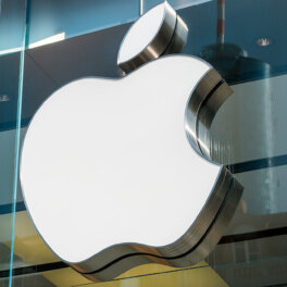 СМИ: компания Apple разрабатывает складной iPhone
