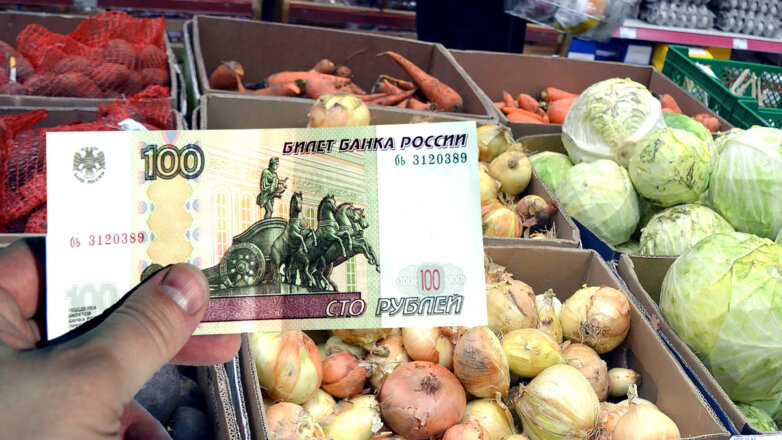 В Минпромторге ожидают снижения цен на лук, картофель и капусту