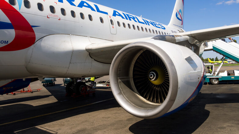 Самолет из Антальи экстренно сел в Сочи из-за смерти пассажирки