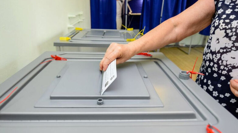 В центральной части России открылись избирательные участки