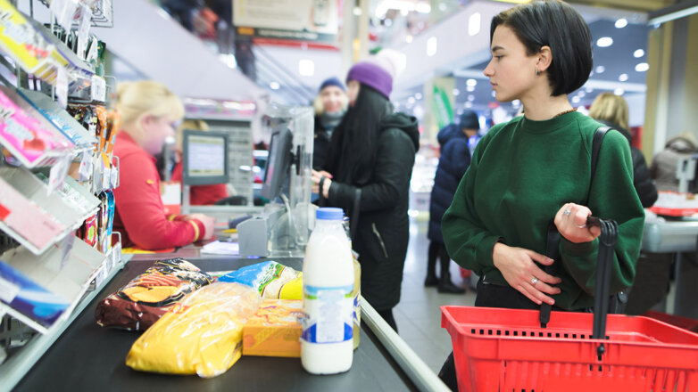 Абрамченко заявила, что рост цен на продовольствие в РФ не превысит инфляцию