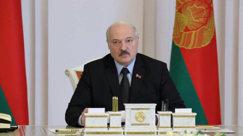Лукашенко назвал условие принудительной посадки самолетов, пролетающих над Белоруссией
