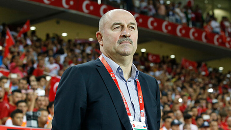 Экс-тренер российской сборной Черчесов вел переговоры с федерацией футбола Турции