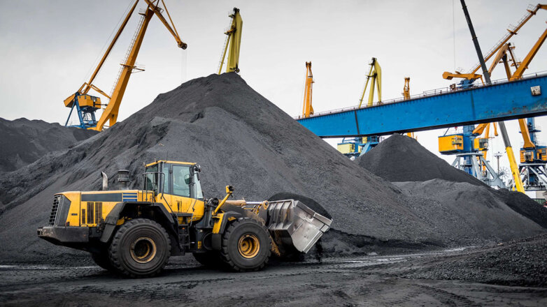 В Минэкономразвития разъяснили прекращение поставок угля на Украину