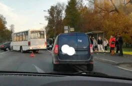 Восьмикилометровая пробка образовалась на КАД в Петербурге