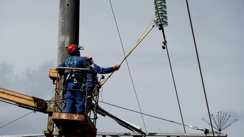 Массовые отключения электроэнергии произошли в нескольких регионах России