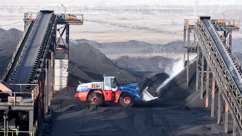 На сколько лет России хватит запасов угля, подсчитали в Минэнерго