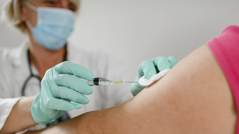 Минздрав разрешил одновременное введение "Спутник Лайт" и вакцин от гриппа