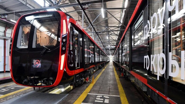 На Большой кольцевой линии московского метро будут работать только новые поезда