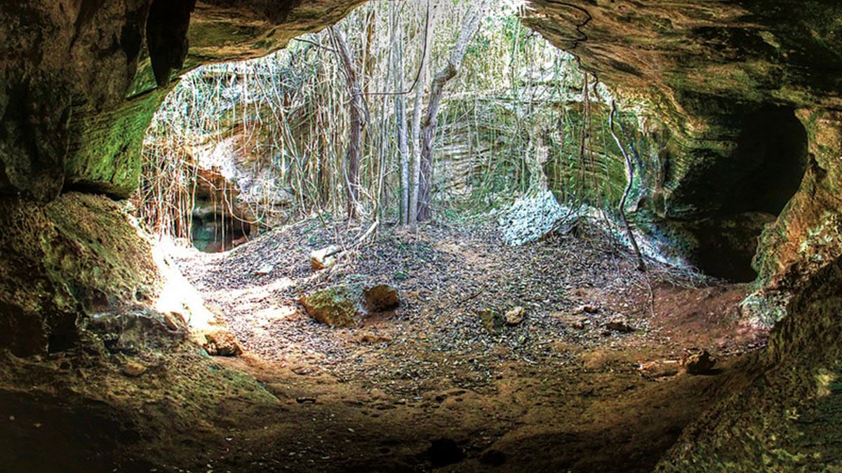 карстовая пещера Амбросио