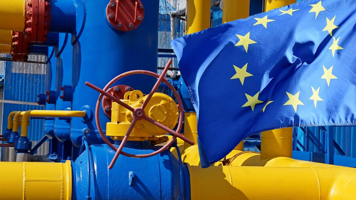 Цены на газ в Европе упали до 850 долларов