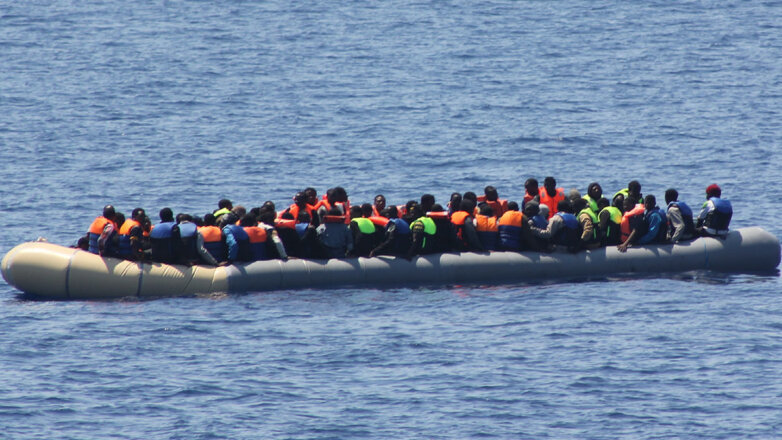 Турция отказалась принять потерпевшее крушение судно с мигрантами на борту
